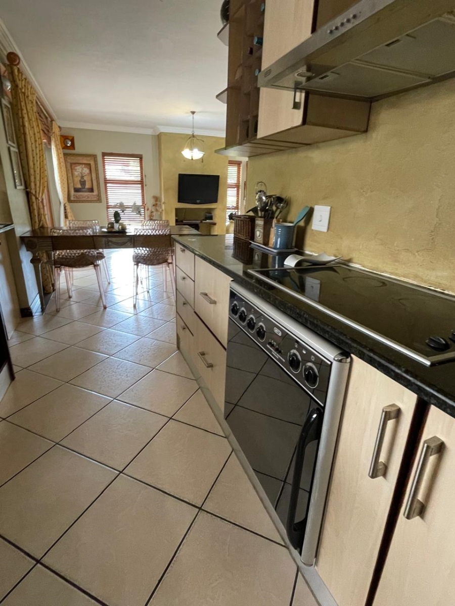 5 Bedroom Property for Sale in Xanadu Eco Park North West